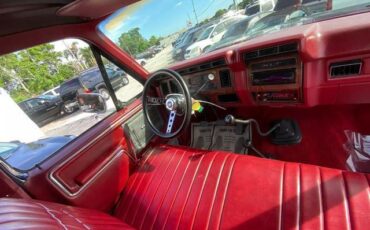 Ford-Bronco-1983-35