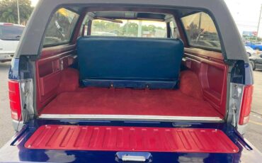 Ford-Bronco-1983-silver-3
