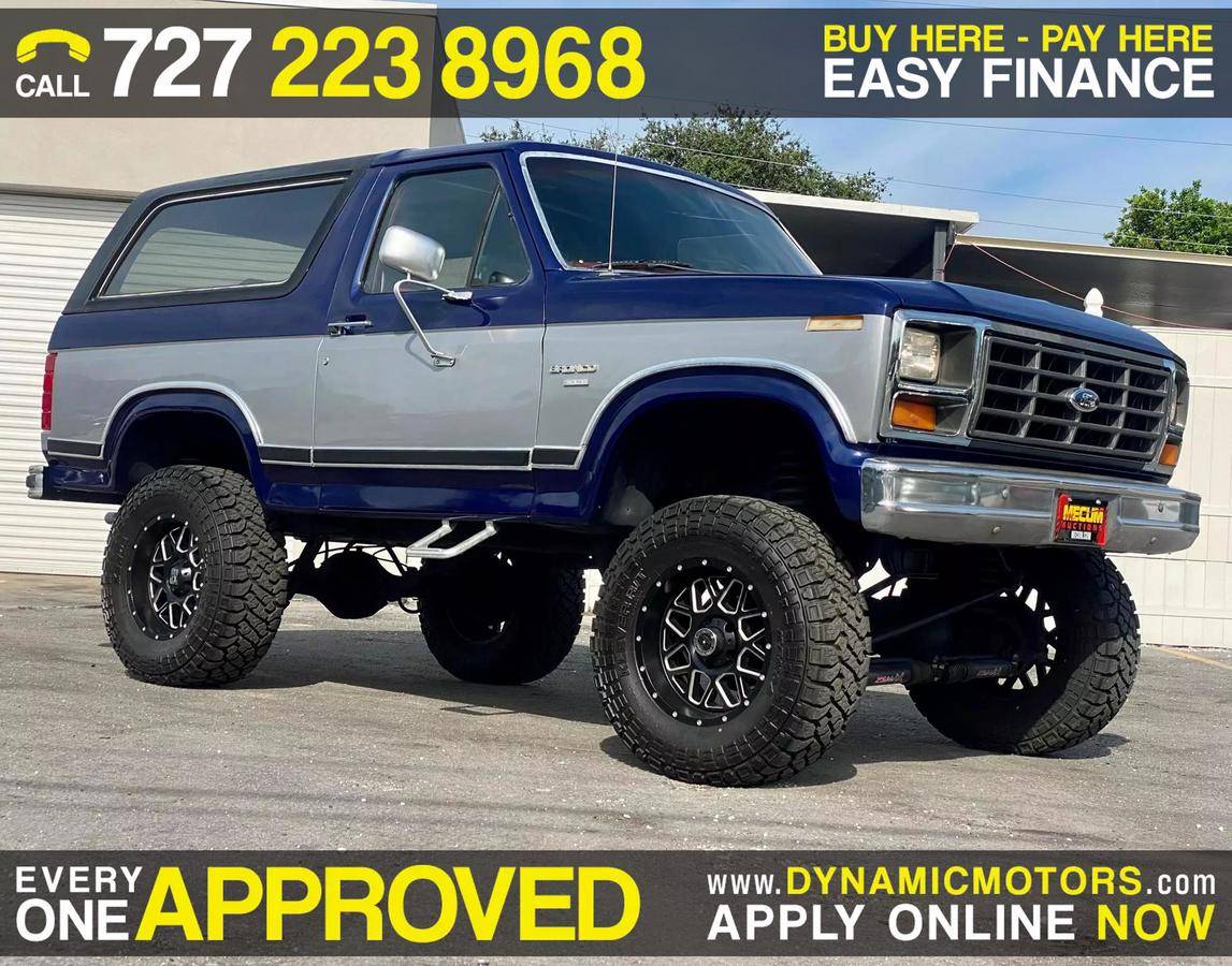Ford Bronco  1983 silver