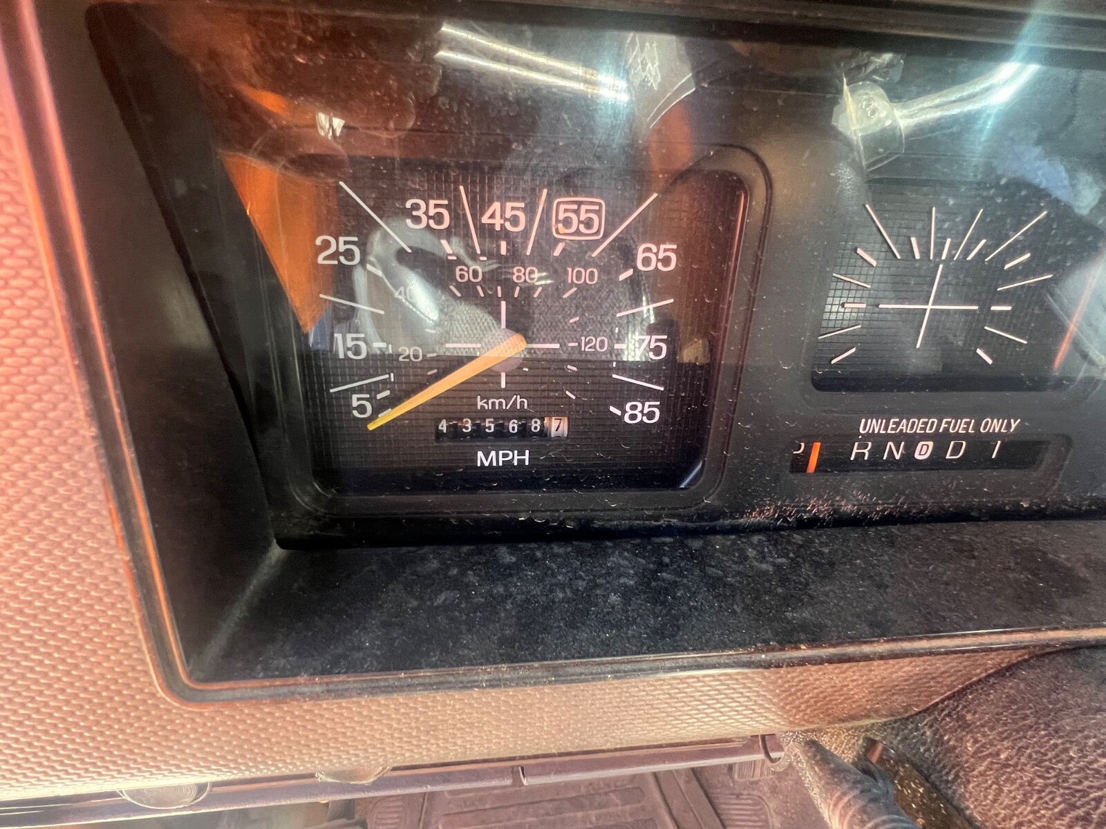 Ford-Bronco-1985-SUV-11