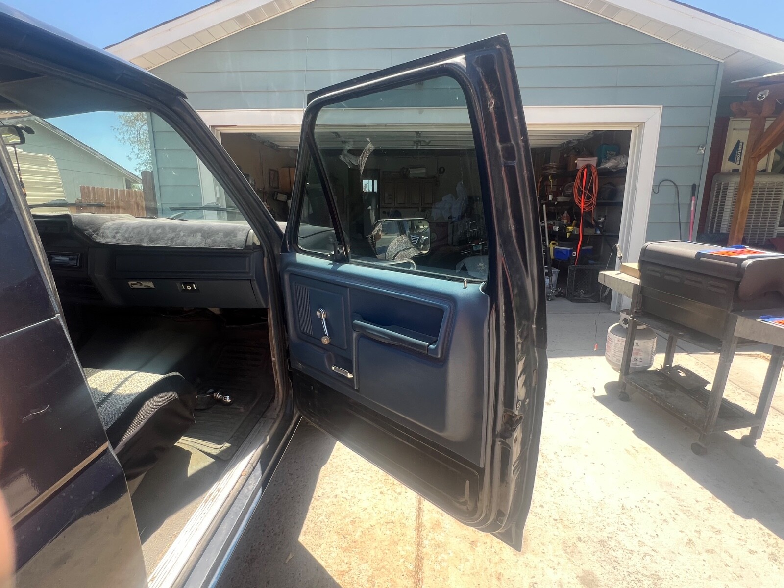 Ford-Bronco-1985-SUV-15
