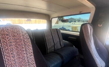 Ford-Bronco-1985-SUV-17