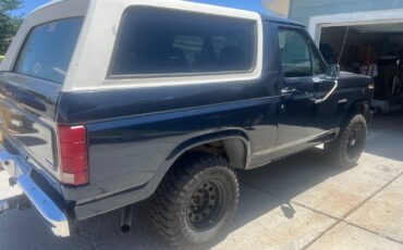 Ford-Bronco-1985-SUV-2