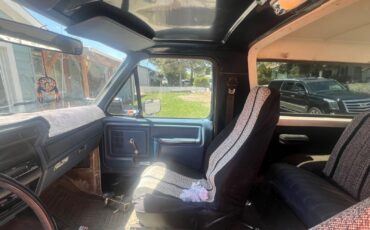 Ford-Bronco-1985-SUV-7
