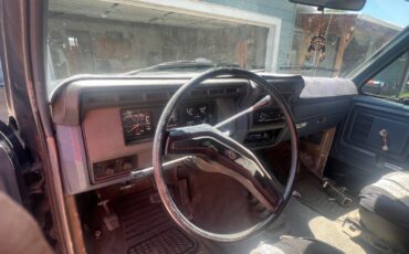 Ford-Bronco-1985-SUV-8