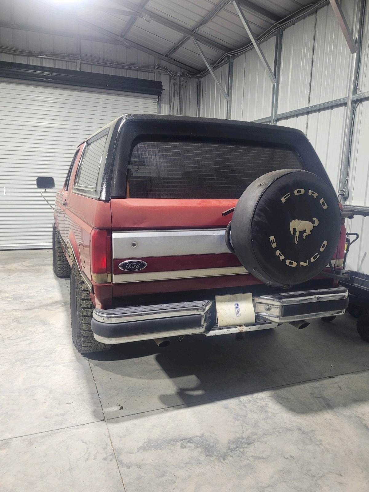 Ford-Bronco-1988-SUV-2