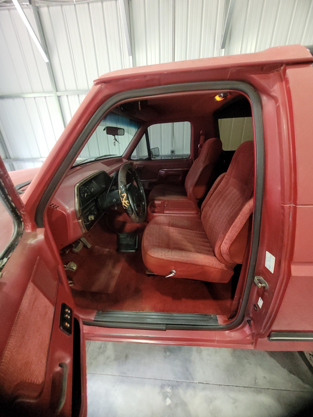 Ford-Bronco-1988-SUV-3
