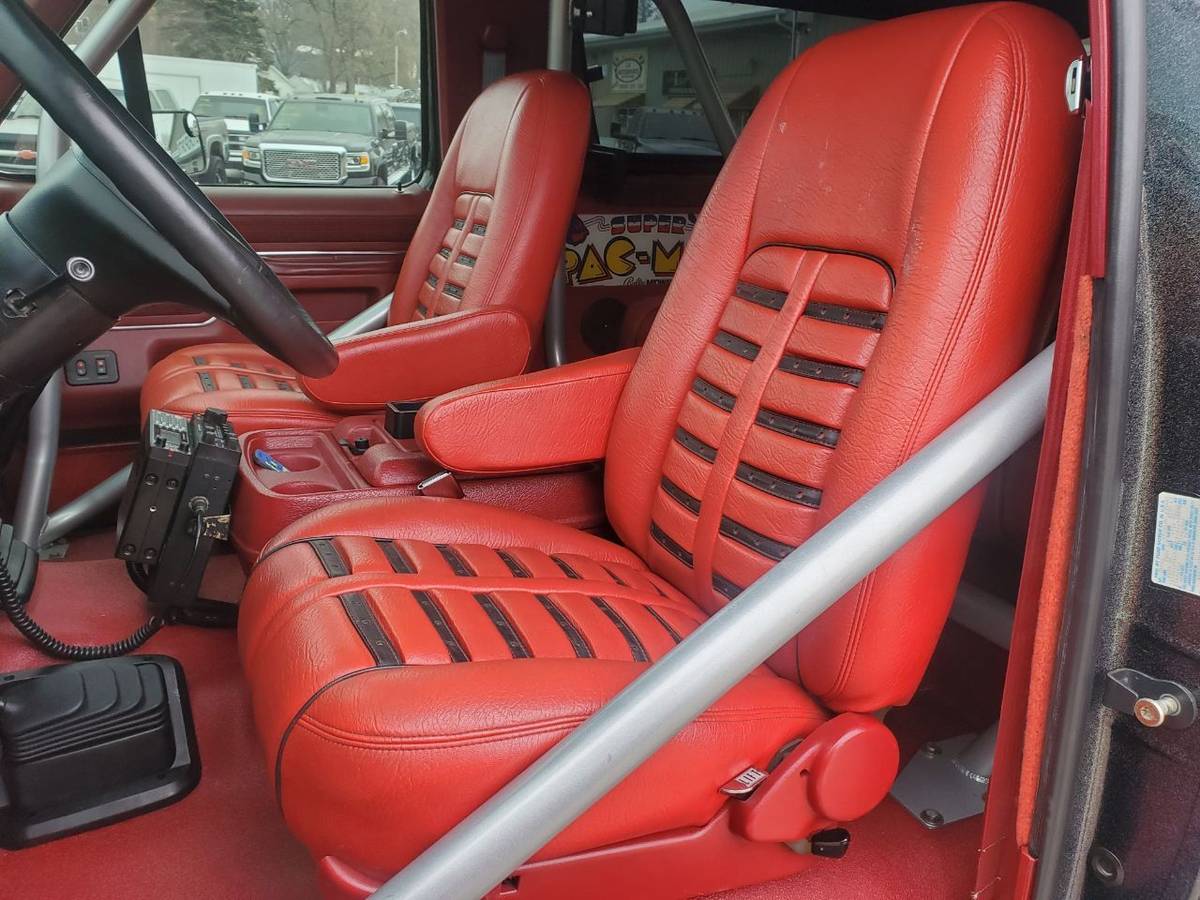 Ford-Bronco-1989-12