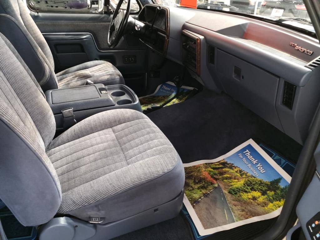 Ford-Bronco-1989-12