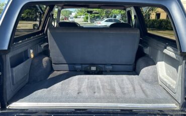Ford-Bronco-1989-16