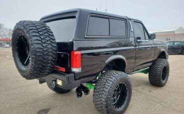 Ford-Bronco-1989-2