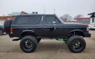 Ford-Bronco-1989-3