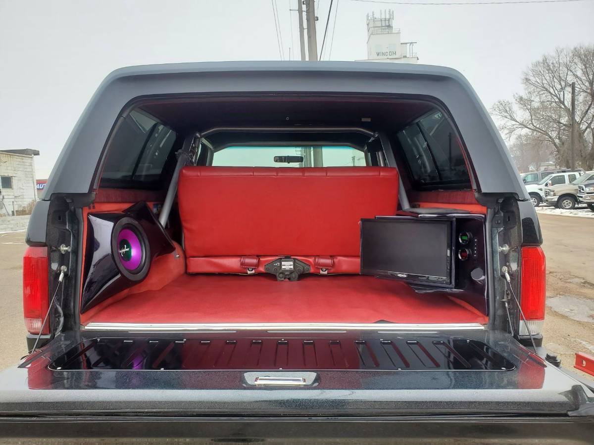 Ford-Bronco-1989-7