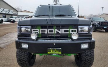 Ford-Bronco-1989-8