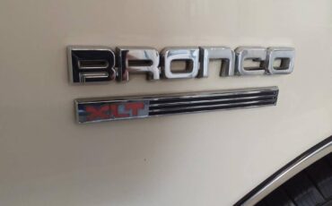 Ford-Bronco-1989-9