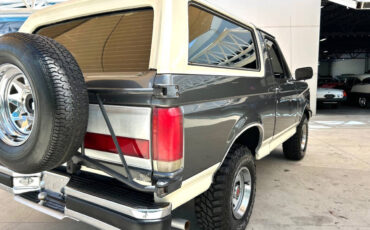 Ford-Bronco-1989-SUV-13
