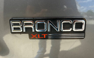 Ford-Bronco-1989-SUV-18