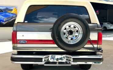 Ford-Bronco-1989-SUV-5