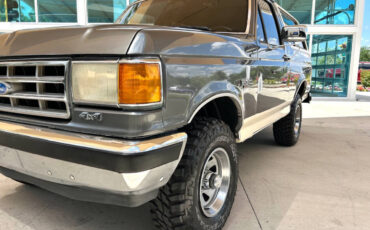 Ford-Bronco-1989-SUV-9