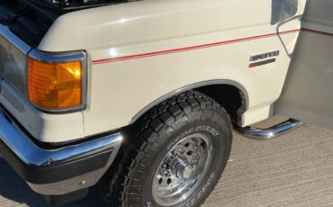 Ford-Bronco-1990-white-15