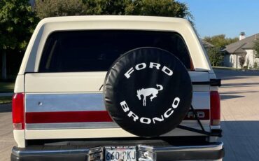 Ford-Bronco-1990-white-4