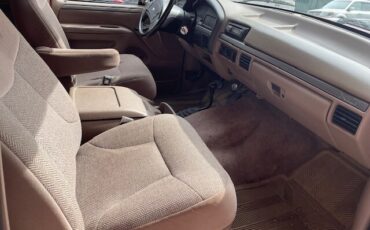 Ford-Bronco-1993-SUV-8