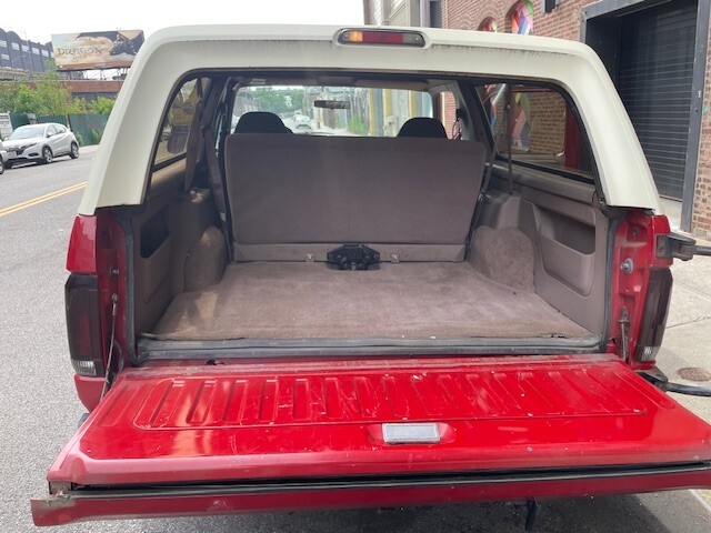 Ford-Bronco-1993-SUV-9