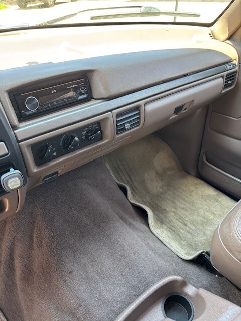 Ford-Bronco-1994-10