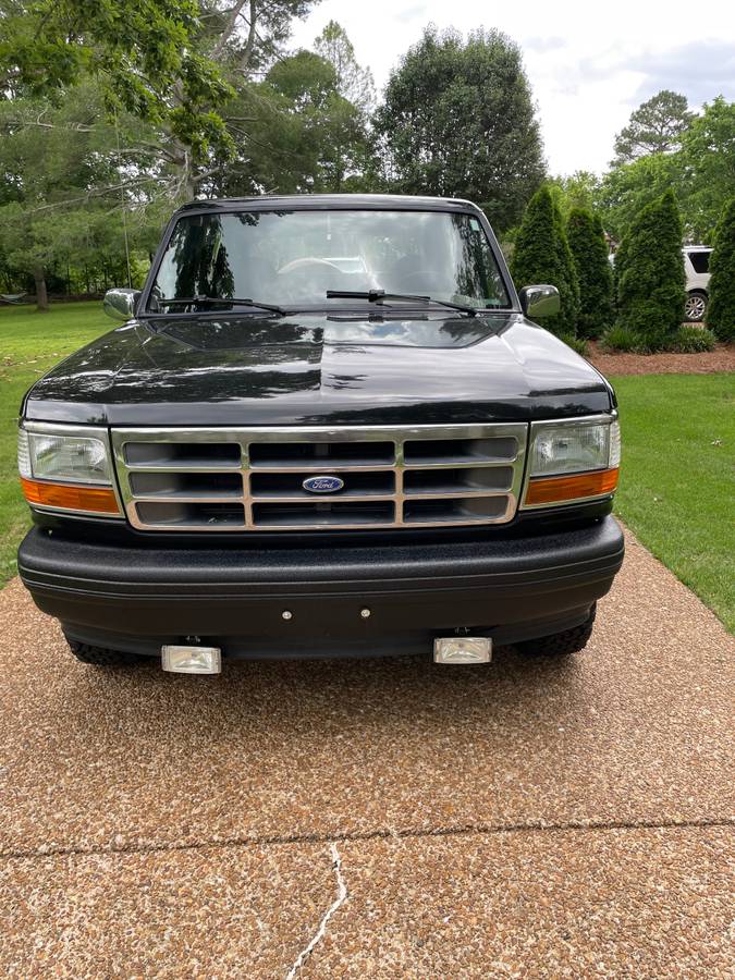 Ford-Bronco-1994-black-3