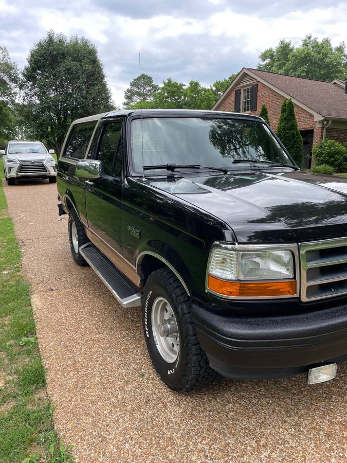 Ford-Bronco-1994-black-4