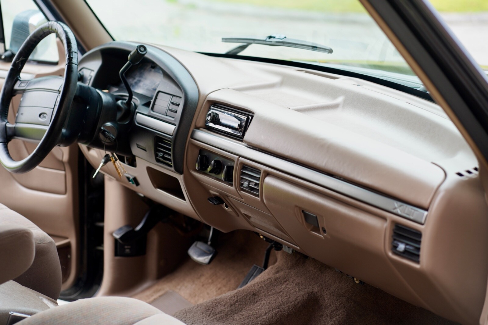 Ford-Bronco-1995-21