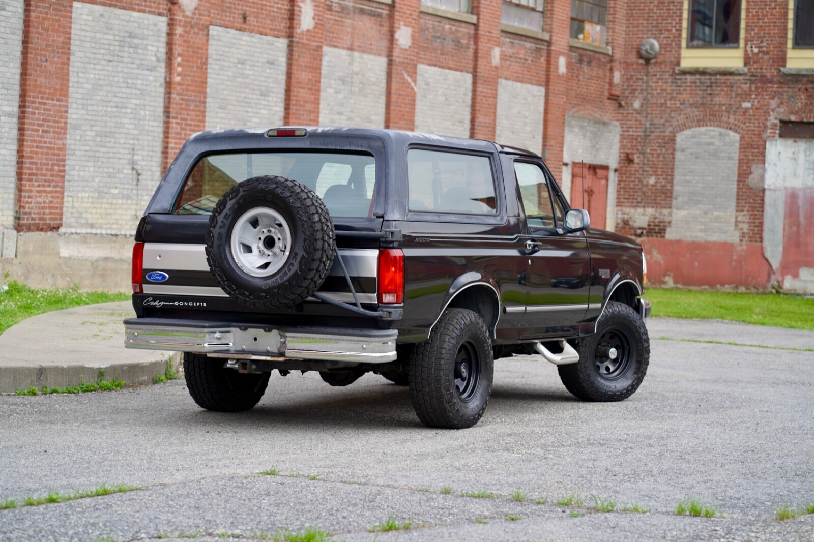 Ford-Bronco-1995-6