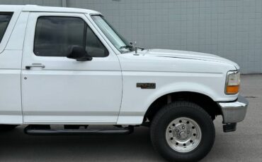 Ford-Bronco-1995-white-3