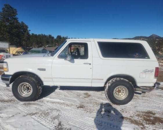 Ford-Bronco-4x4-1995-white-1