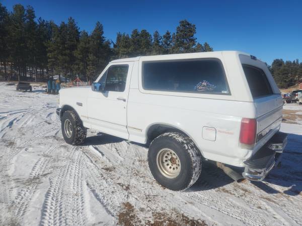 Ford-Bronco-4x4-1995-white-3