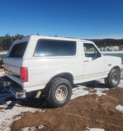 Ford-Bronco-4x4-1995-white-4
