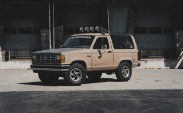 Ford-Bronco-II-1989-SUV-1