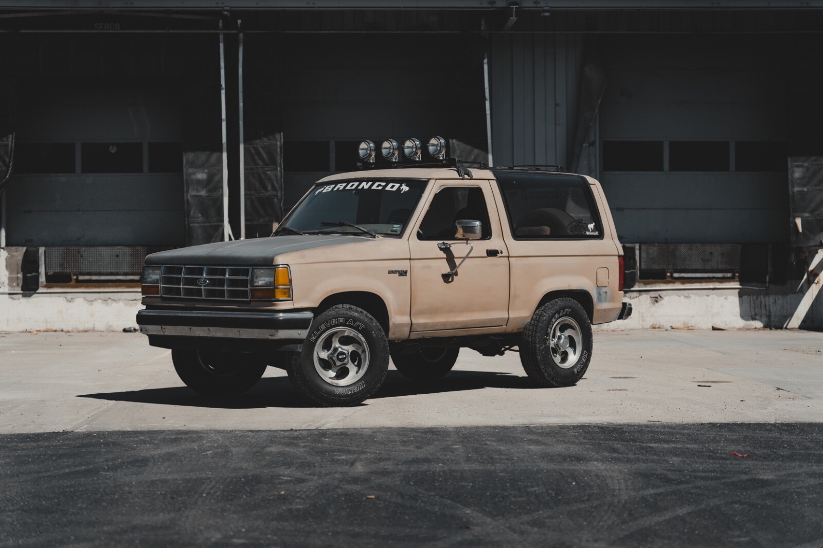 Ford-Bronco-II-1989-SUV-1