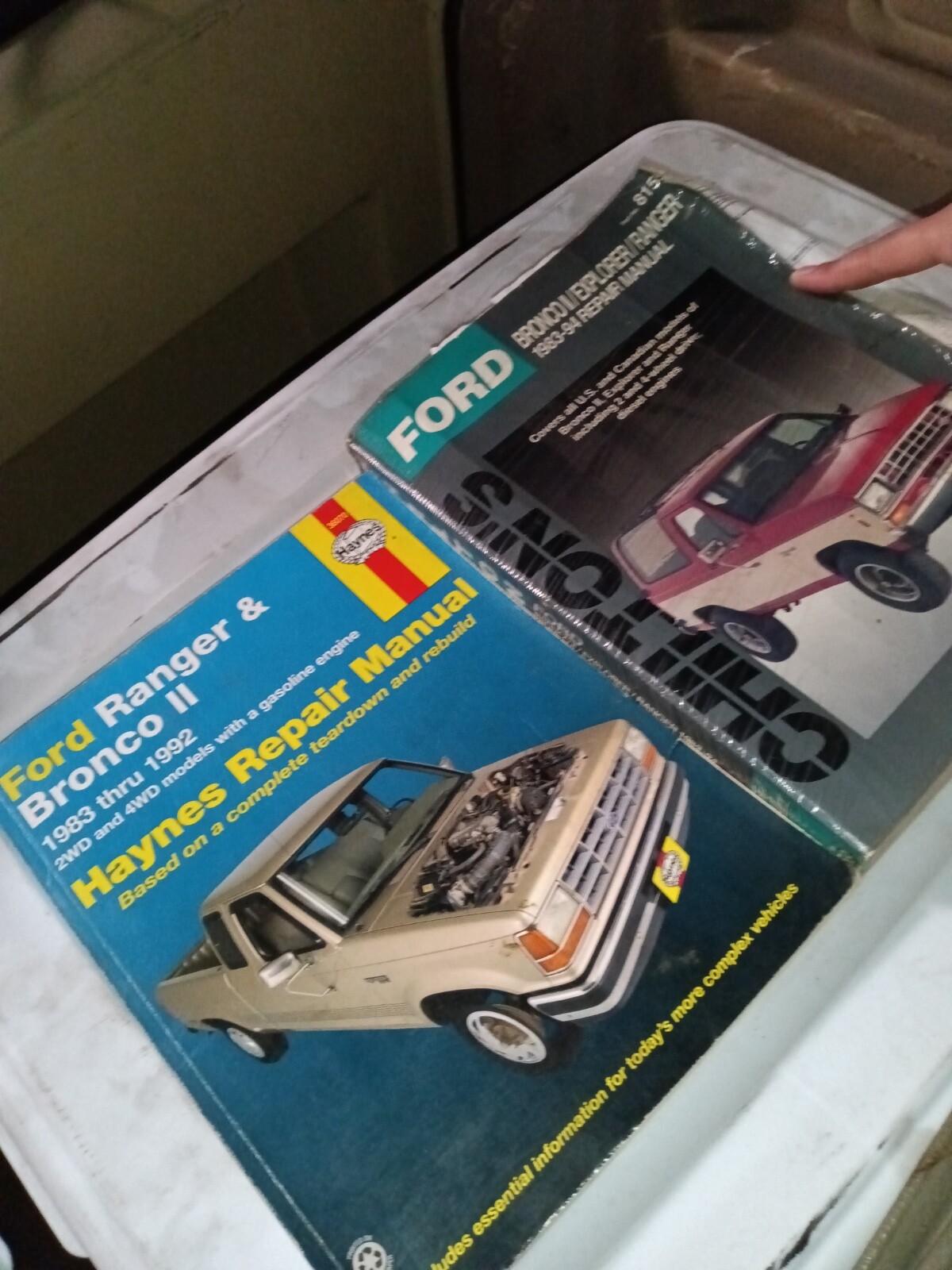 Ford-Bronco-II-1989-SUV-16