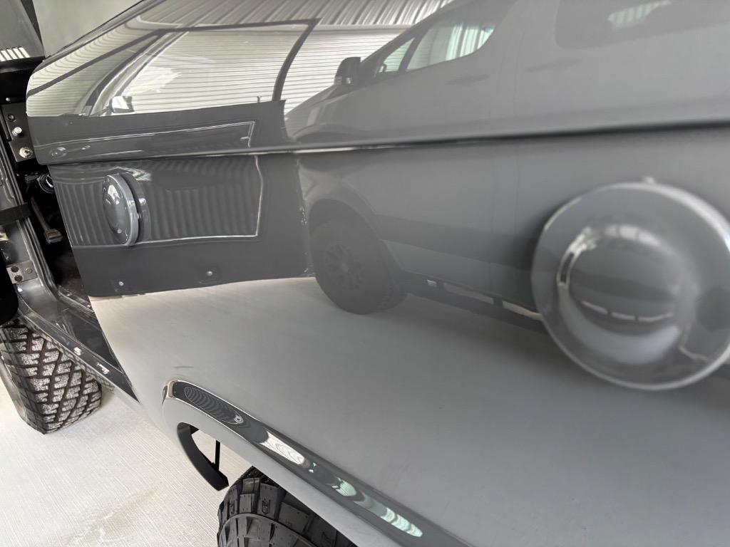 Ford-Bronco-Resto-Mod-331-stroker-vintage-ac-nut-and-b-1971-11