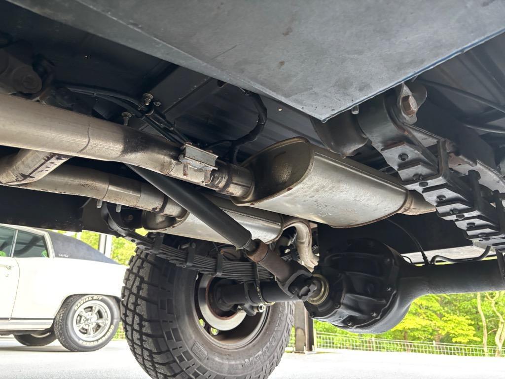 Ford-Bronco-Resto-Mod-331-stroker-vintage-ac-nut-and-b-1971-22