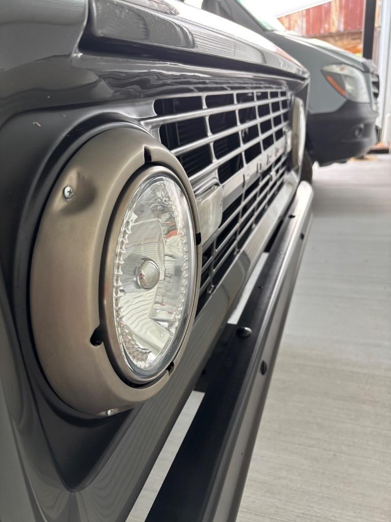 Ford-Bronco-Resto-Mod-331-stroker-vintage-ac-nut-and-b-1971-33