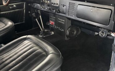 Ford-Bronco-Resto-Mod-331-stroker-vintage-ac-nut-and-b-1971-37