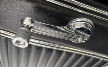 Ford-Bronco-Resto-Mod-331-stroker-vintage-ac-nut-and-b-1971-8