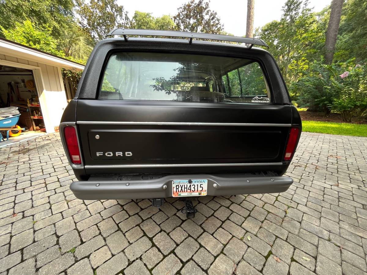 Ford-Bronco-eddie-bauer-1978-black-1