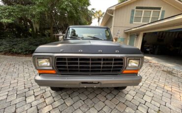Ford-Bronco-eddie-bauer-1978-black-2