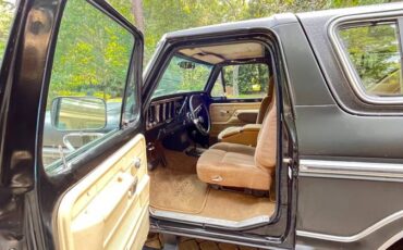 Ford-Bronco-eddie-bauer-1978-black-3