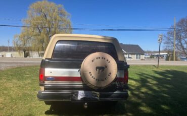Ford-Bronco-eddie-bauer-4x4-1990-black-2