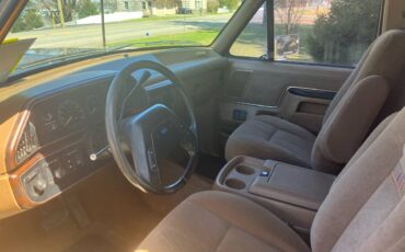 Ford-Bronco-eddie-bauer-4x4-1990-black