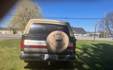 Ford-Bronco-eddie-bauer-4x4-1990-black-5